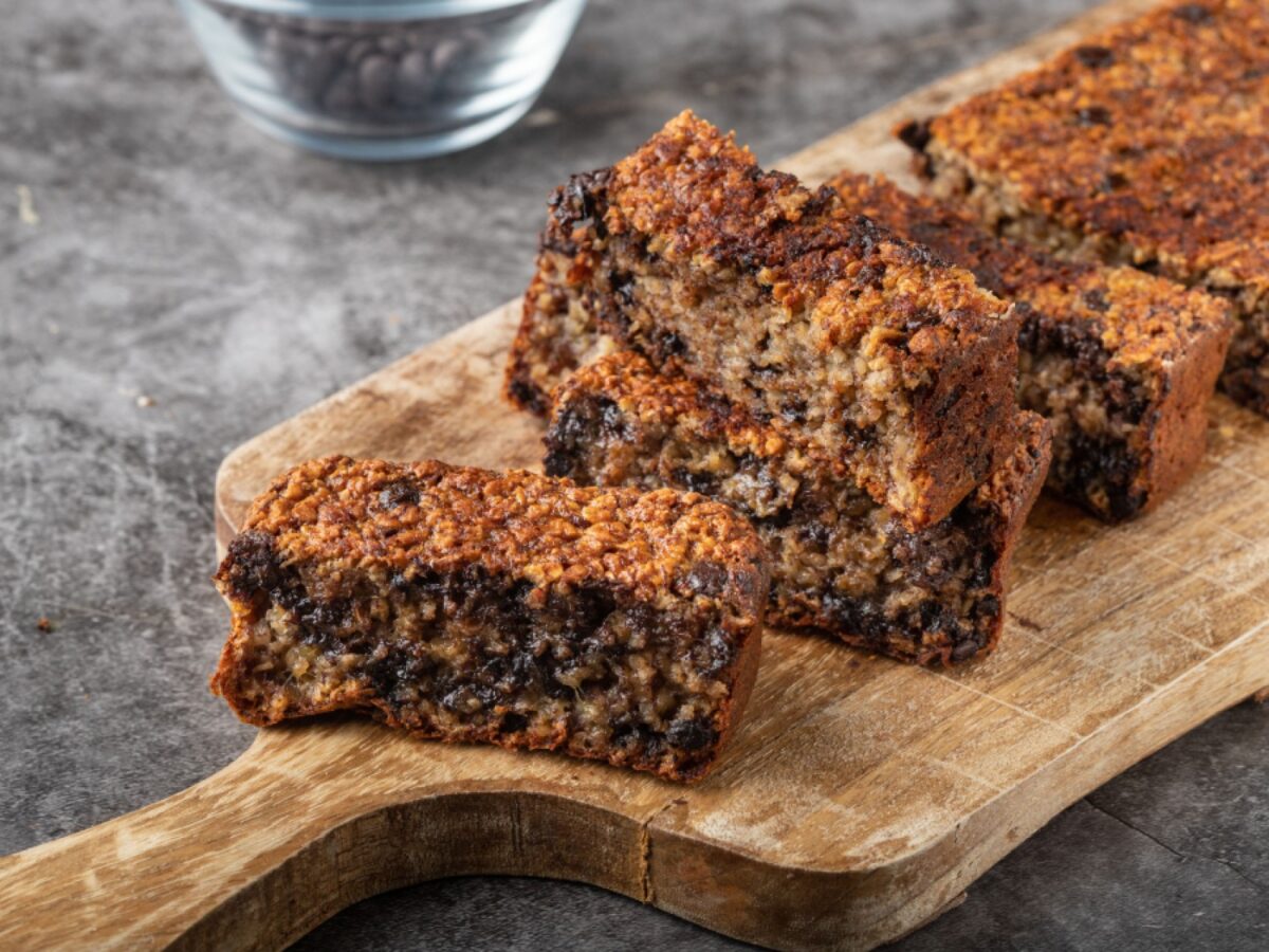 Συνταγή για ένα σούπερ υγιεινό γλυκό: Banana bread με βρώμη