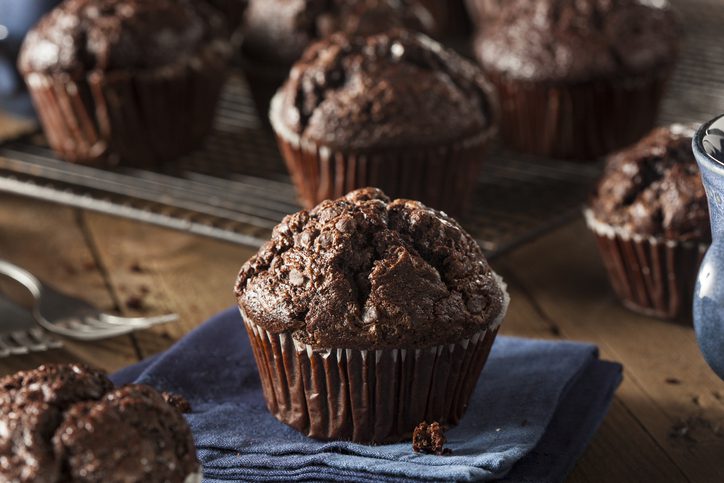 Αφράτα muffins σοκολάτας χωρίς αυγά – Εύκολη, γρήγορη και vegan συνταγή